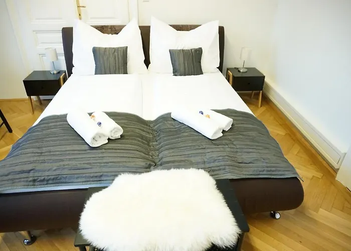 Urban - Contactless Check-in Apartment *
